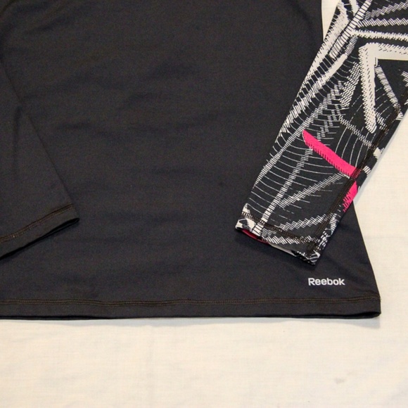 Reebok Running Pullover Top - Picture 3 of 9